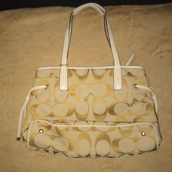 Coach Signature Stripe Framed Carryall - Picture 14 of 16